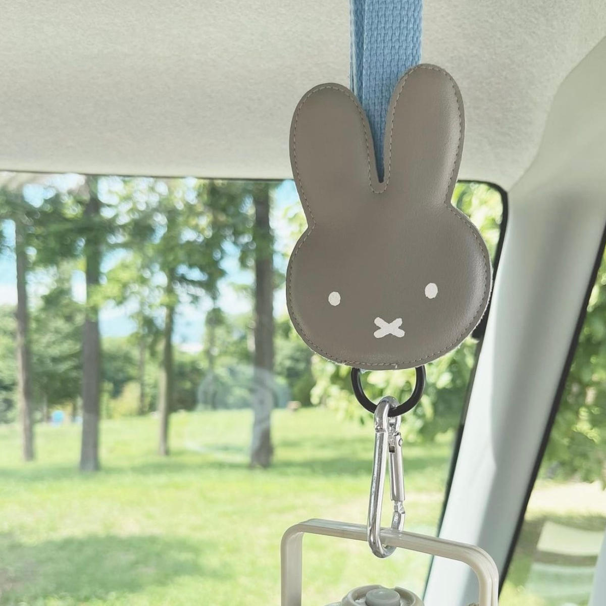 フック 荷物掛け ミッフィー カーシートフック カー用品 （ miffy カーフック ヘッドレスト 引っ掛け 収納 荷物 車 車用 ...
