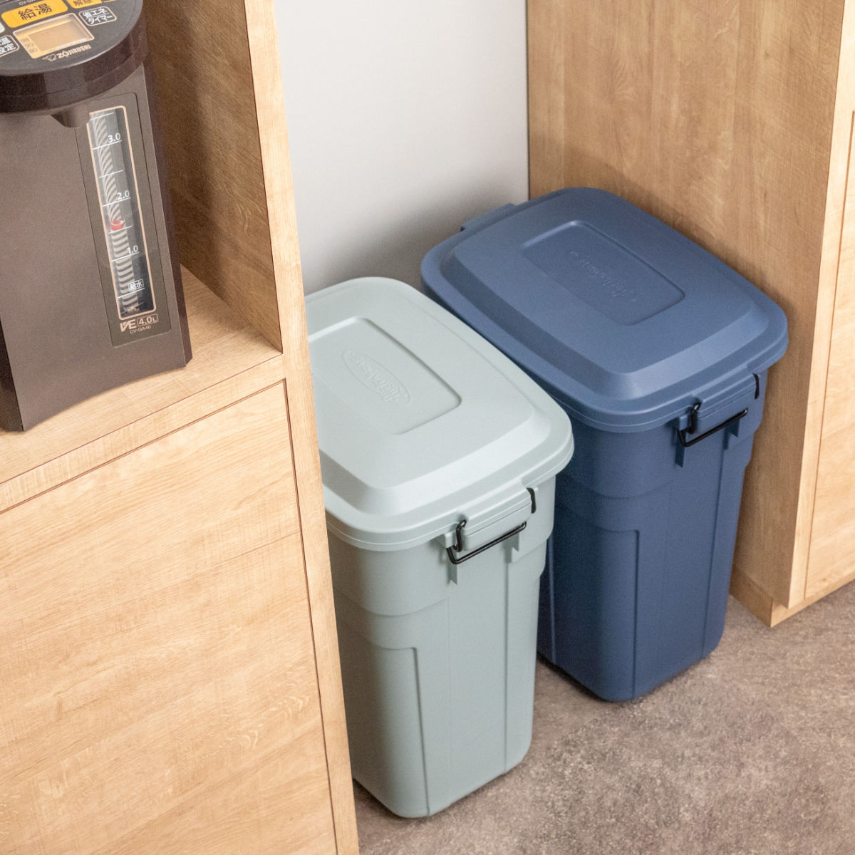 期間限定値下げ　30リットルパッタンゴミ箱　無垢材ハンドメイド家具　屋外用 楽天市場】30L 30リットル ごみ箱 ダストボックス トップアウト