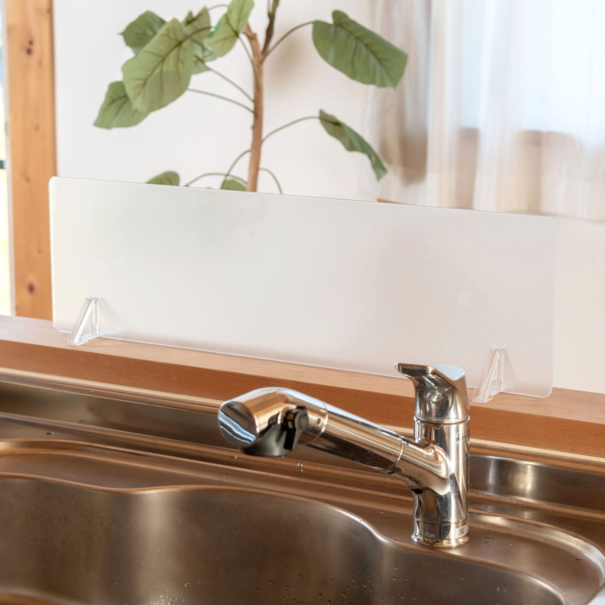 水はね防止パネル クリアガード 幅65cm スタンド付き （ 水はね防止プレート 水ハネ防止パネル パーテーション パネル スクリーン キッチン ）