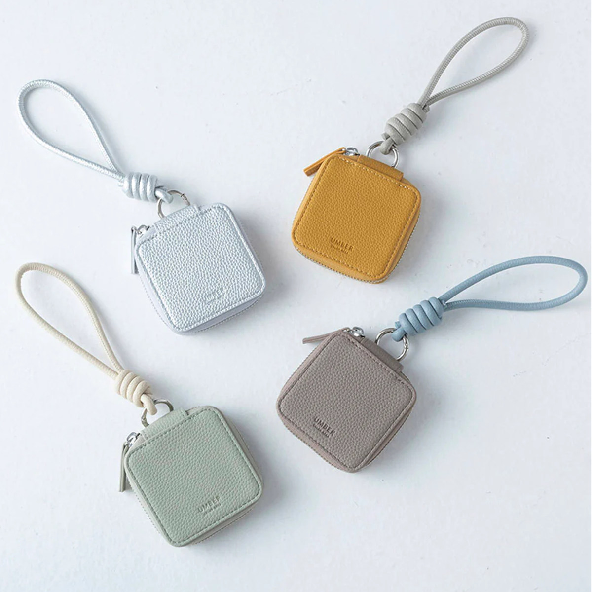ポーチ UMBER アクセサリーポーチ 持ち運び ストラップ付き バイカラー （ アクセサリーケース アクセサリー収納 ジュエリー ケース 収納 持ち歩き ）