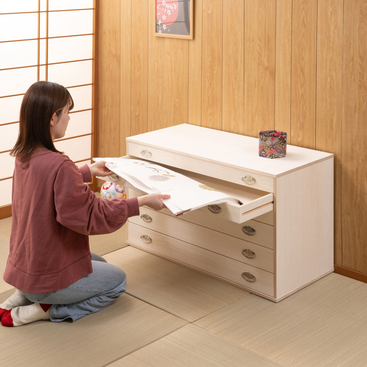 美品　桐箪笥　桐タンス　シンプル6段チェスト　着物収納　キャスター付 美品 桐箪笥 桐タンス シンプル6段チェスト 着物収納 キャスター付 美品