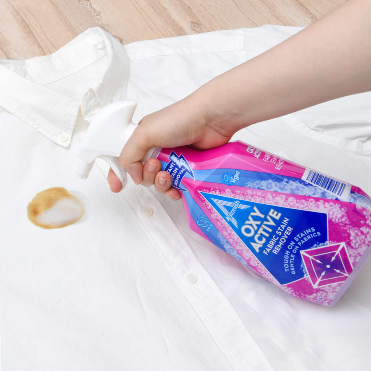 酸素系漂白剤 アストニッシュ 洗濯オキシクリーナー スプレータイプ 750ml （ オキシクリーン 酸素系 漂白剤 スプレー ニオイ 除菌 消臭 ）