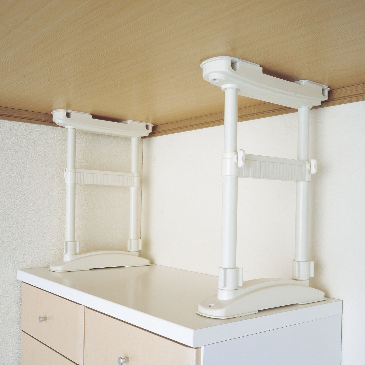 家具転倒防止 つっぱり棒 家具転倒防止ポ-ル 高さ50〜80cm 2本入 （ 突っ張り棒 つっぱり 地震ポール 震災 地震対策 防災 賃貸 工具不要 ）
