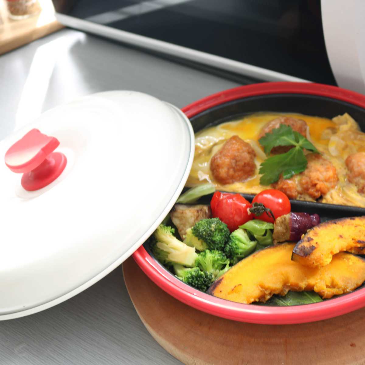 トレードワン レンジパン 丸型 猫 仕切り付き 電子レンジ調理器 CHEF