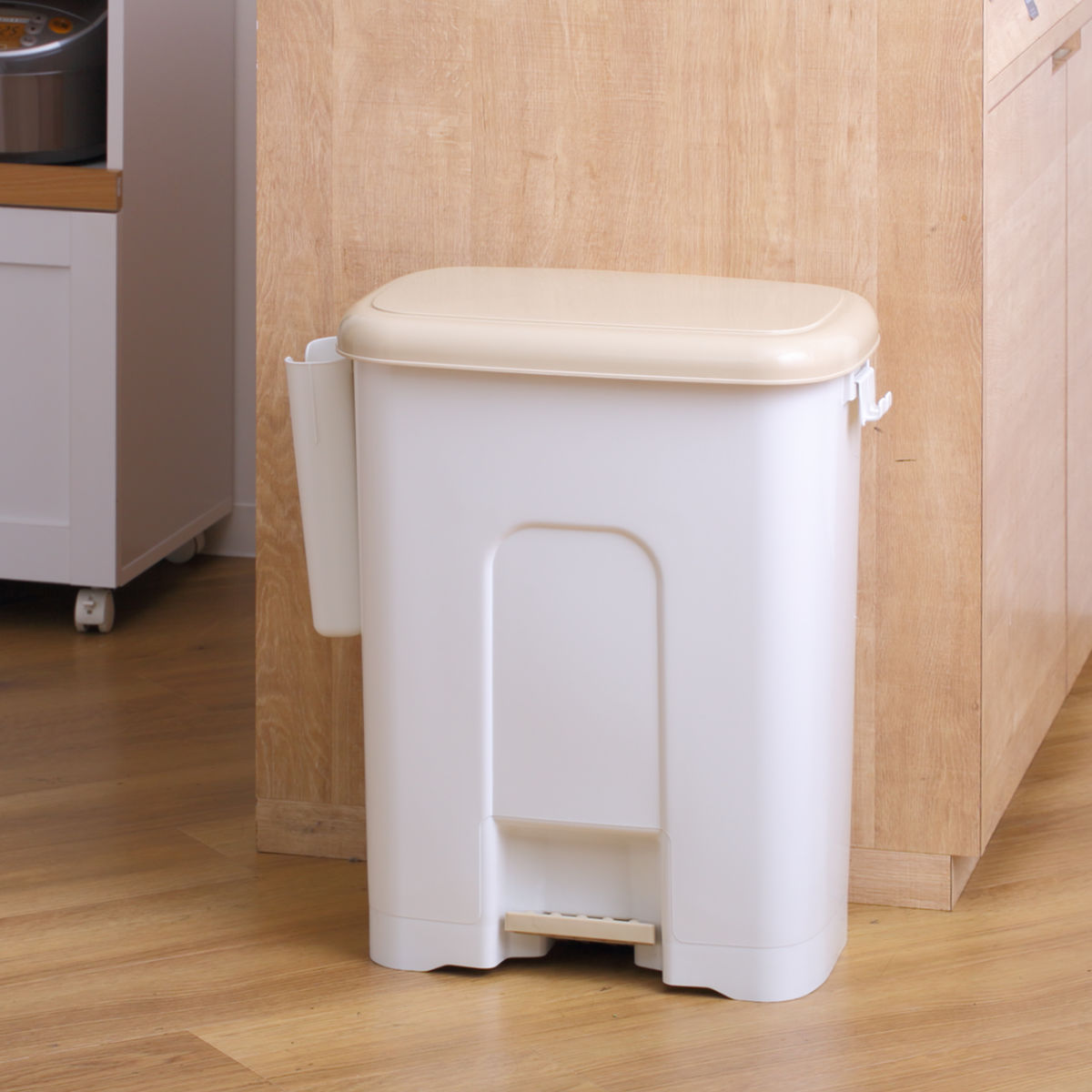 オシャレなデザインの大容量48Lダストボックス ごみ箱 ゴミ箱 48l ペダル」の人気商品一覧・価格比較 - 価格.com
