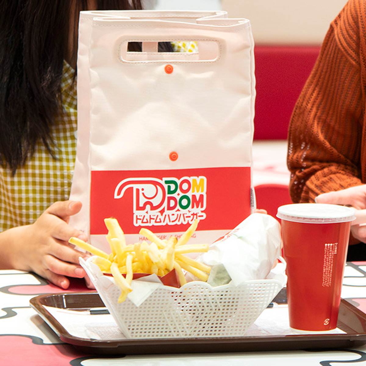 ドムドムハンバーガー ハンバーガーショップバッグ DAY OUT ランチ 