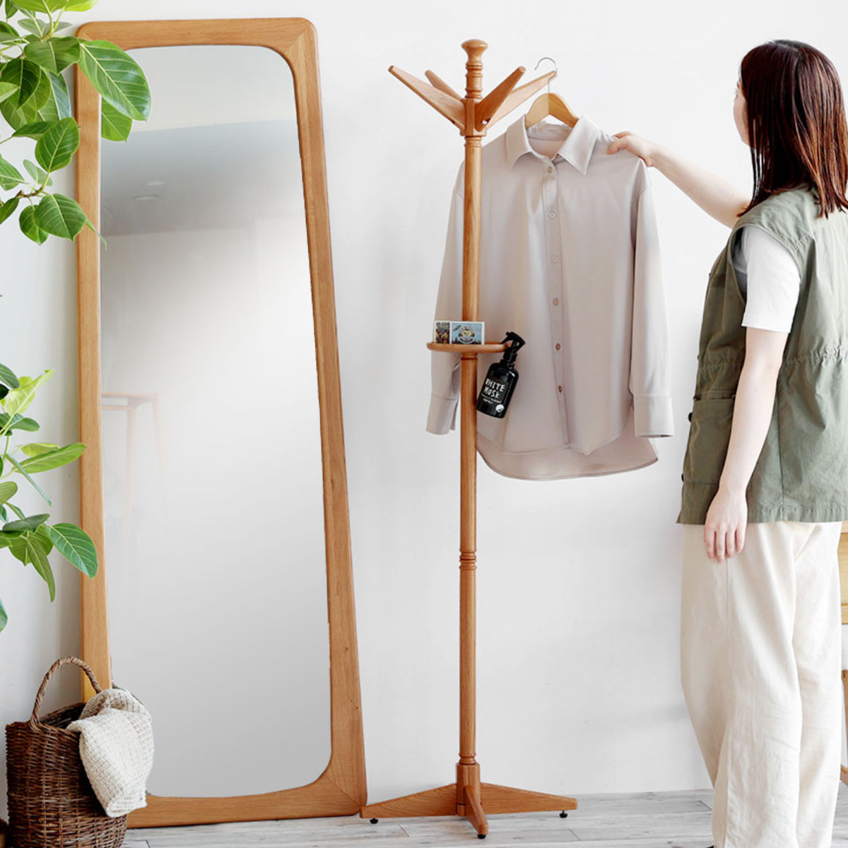 ポールハンガー 木製 高さ165cm 小物棚付 Herit （ コート掛け コート