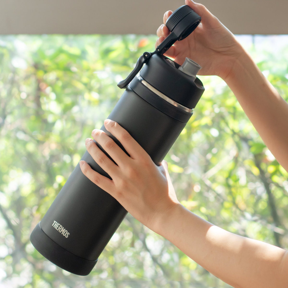 THERMOS（サーモス） 水筒 1.5L 真空断熱スポーツボトル FJU-1500