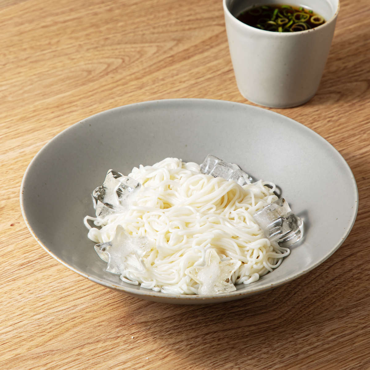 ＆NE ハレとケ 波佐見焼 そば皿 竹ス付き （ 電子レンジ対応 食洗機