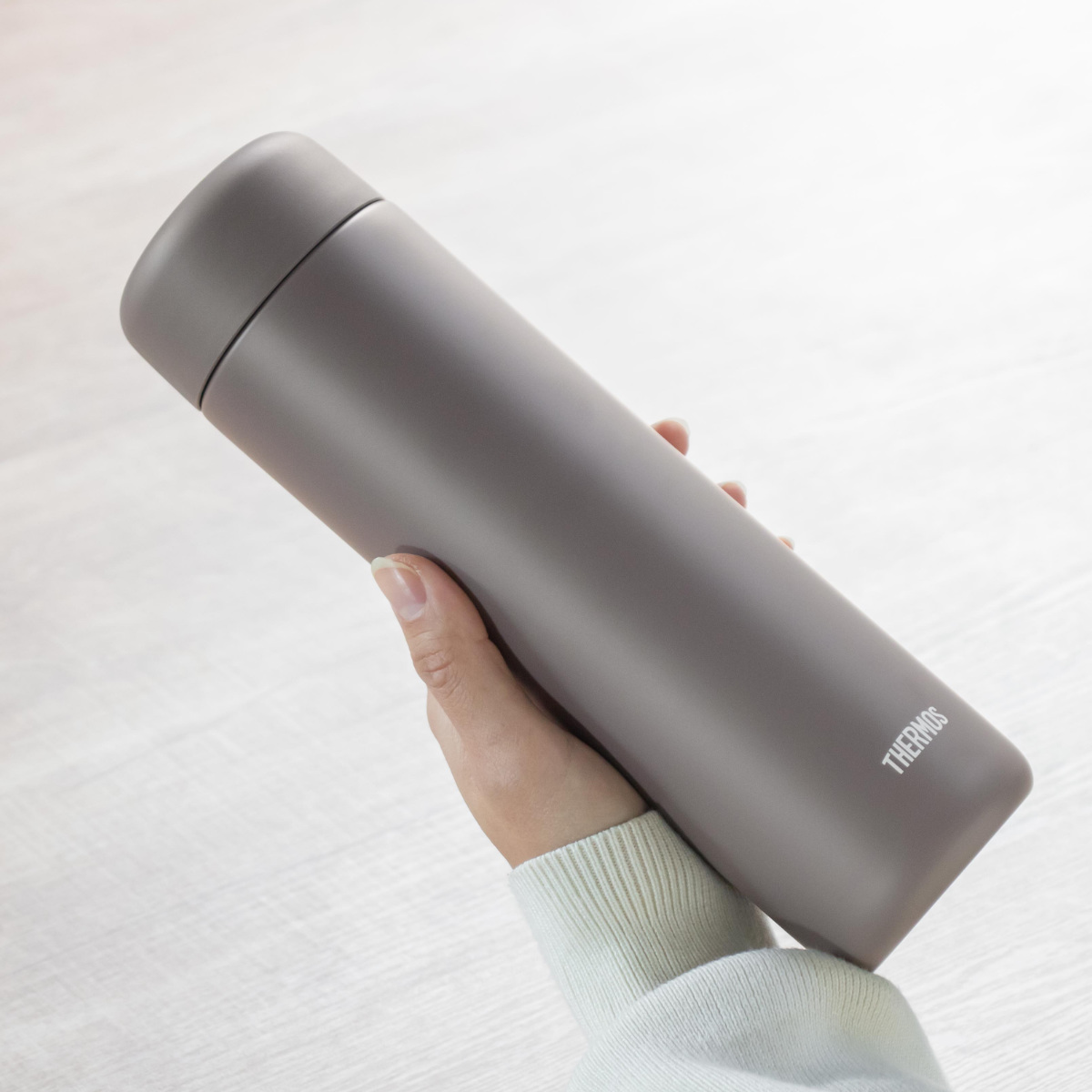 THERMOS（サーモス） 水筒 650ml 真空断熱ケータイマグ セラミック加工