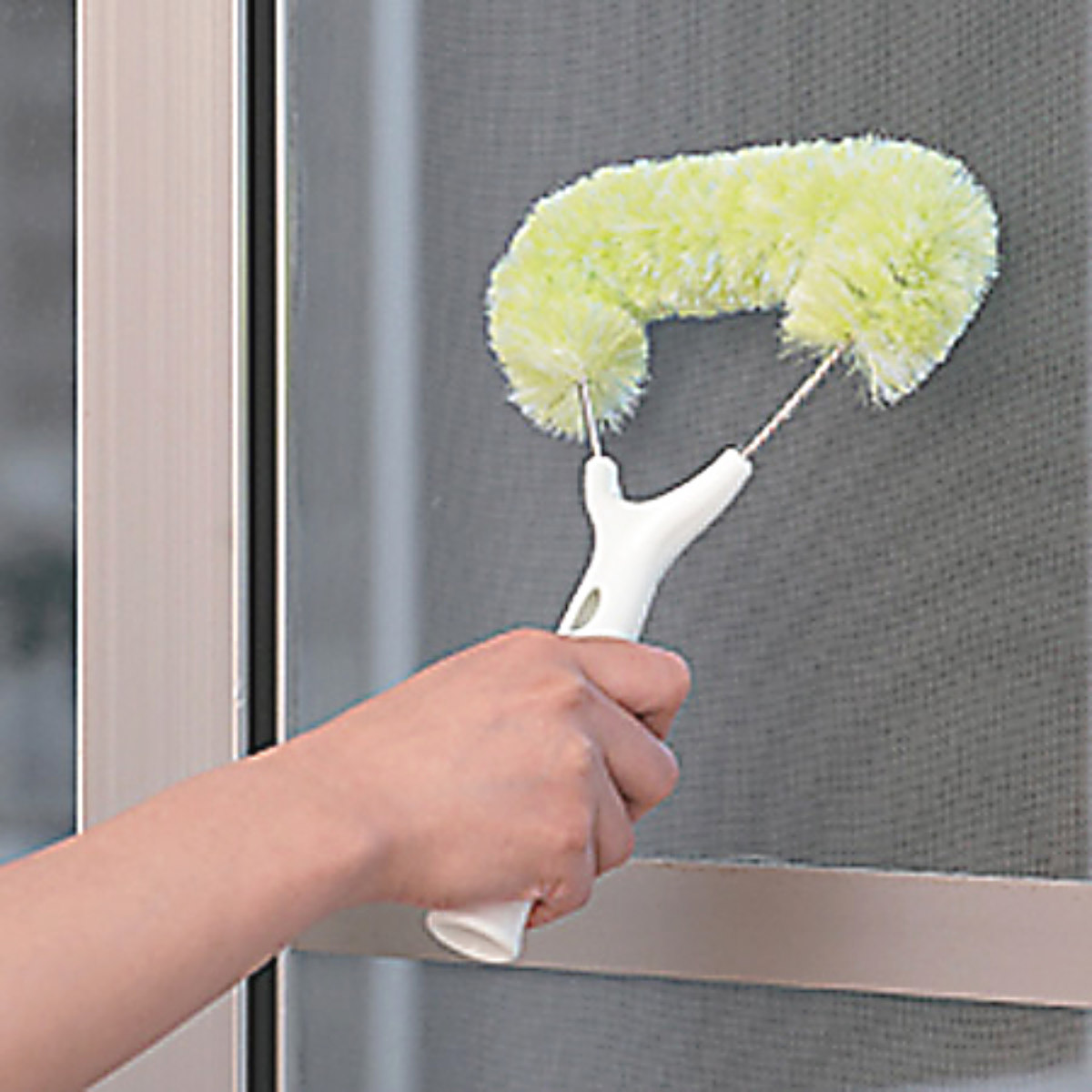 網戸ブラシ アミ戸スッキリ バスボンくん柄付 （ 網戸 掃除 ブラシ エアコン バスボン 抗菌 ハンディ 網戸掃除 ）