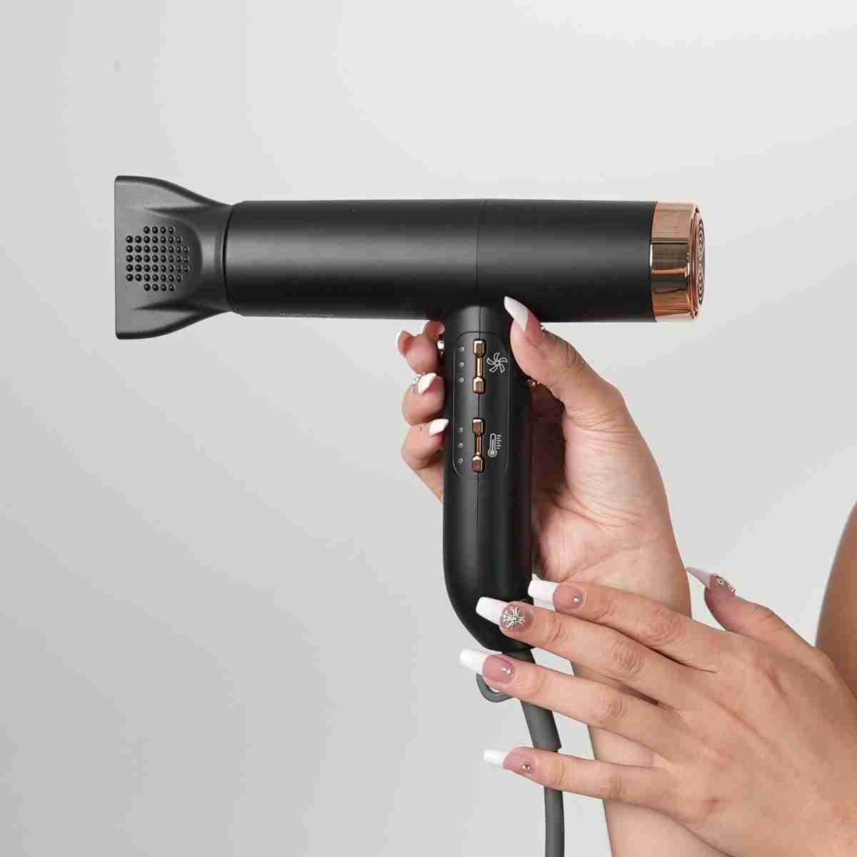 ドライヤー Salofix Beauty ヘアドライヤー カーラー （ 500g 軽量