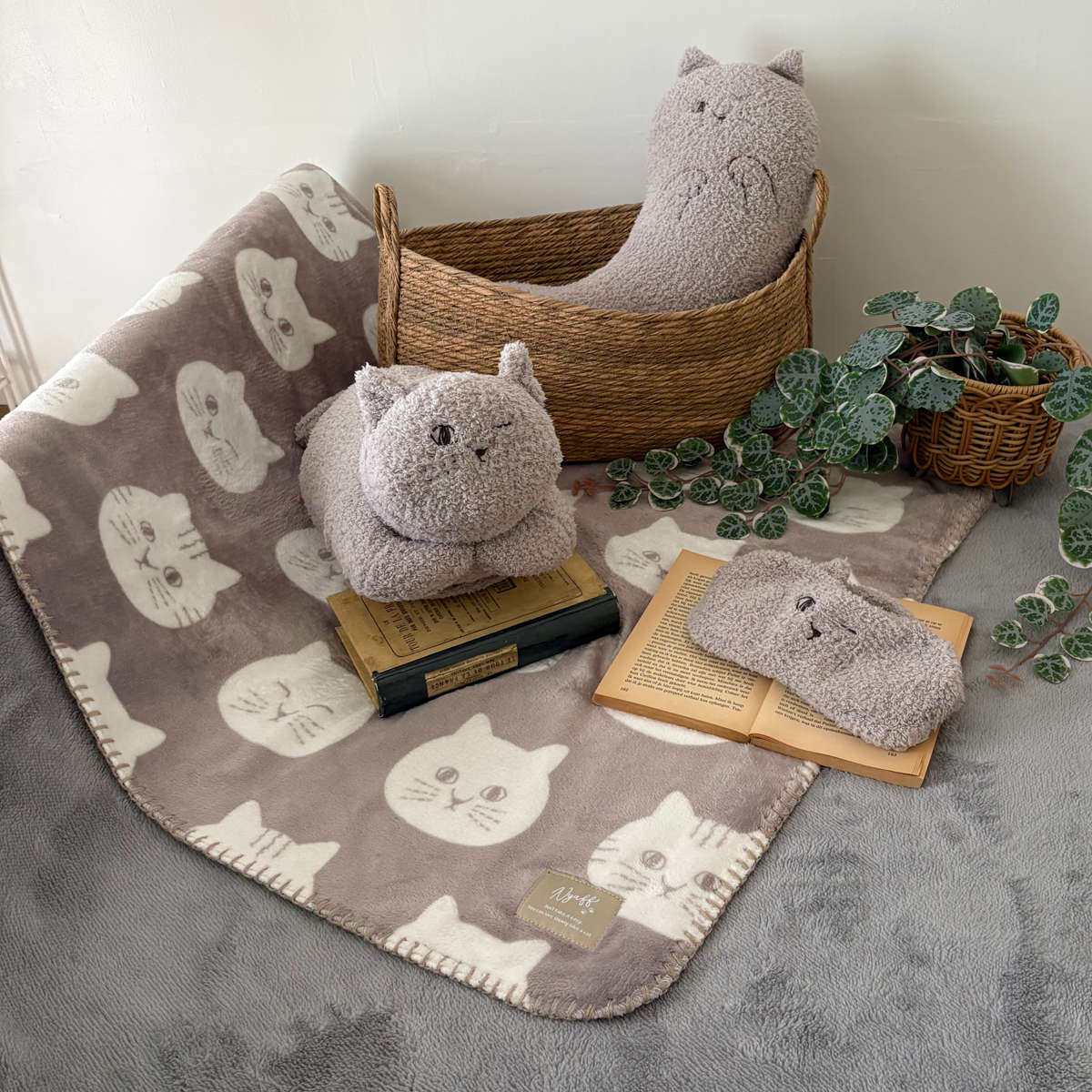 ネックピロー にゃふにゃふ へそ天まくら ネコ （ トラベルクッション トラベルピロー 枕 クッション ぬいぐるみ ） | TeaLife | 09