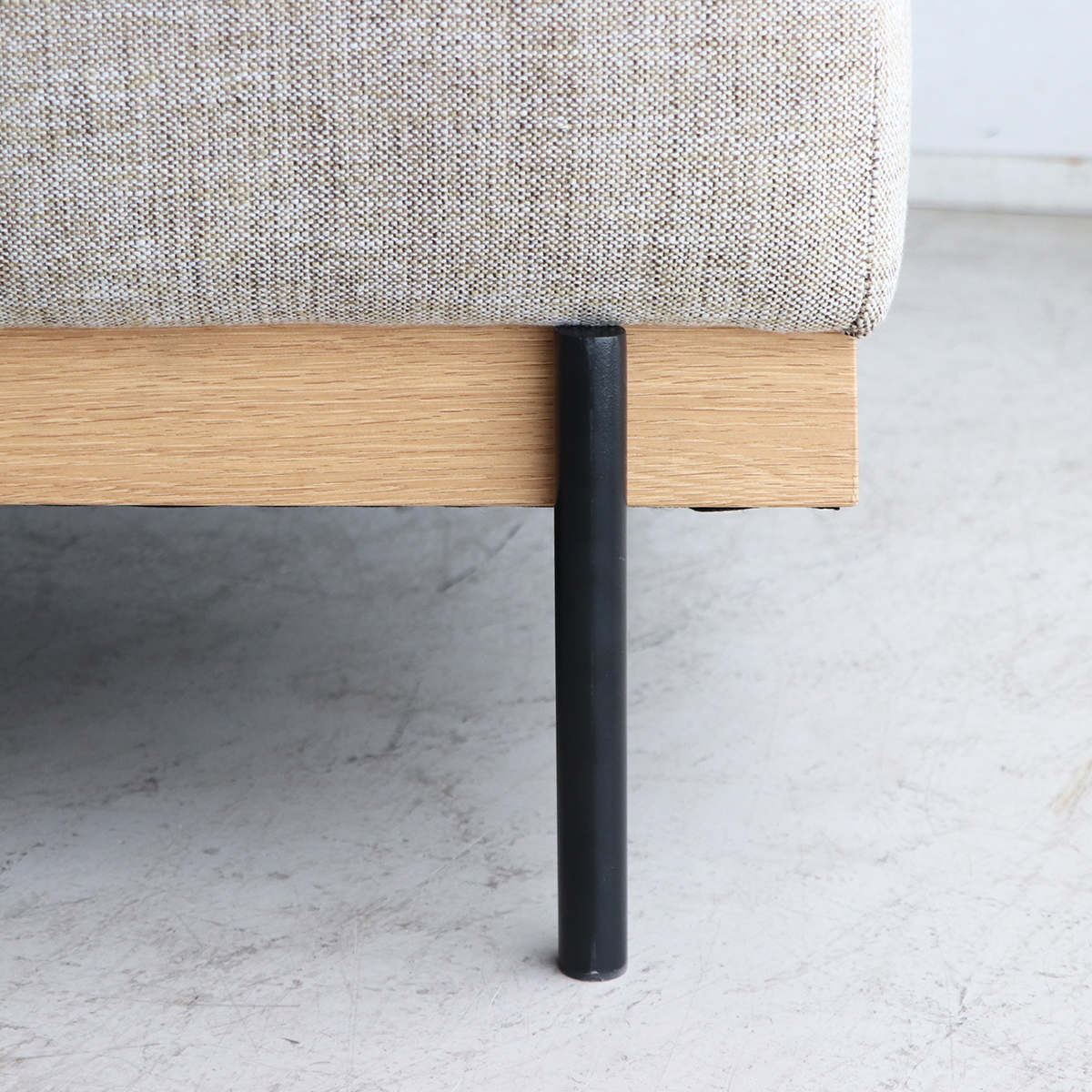 ソファ 幅182cm 2.5人掛け 北欧風 ハウタ （ リビングソファ sofa 木製 天然木 座面広い サポートクッション付き 肘掛け 完成品 スチール脚 ）_6