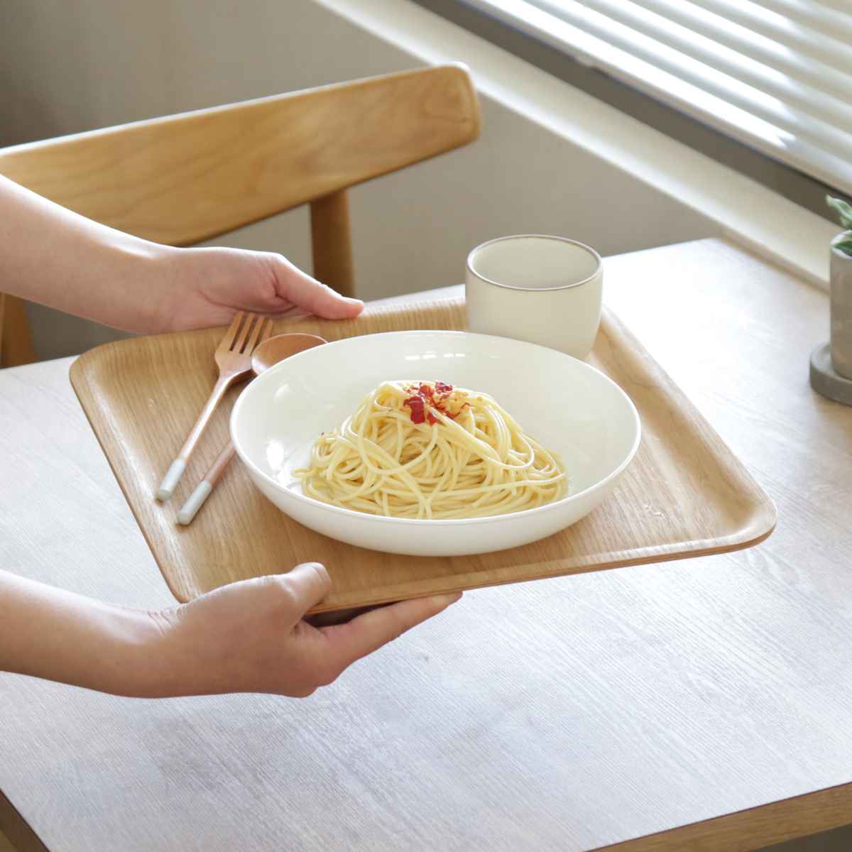 KINTO �L���g�[ �m���X���b�v�g���C 320x320mm �E�B���[ �i �g���[ �m���X���b�v �X�N�G�A 32cm �E�B���[ �ؐ� ���~ �g���C ���ׂ�~�߉��H �����` �j