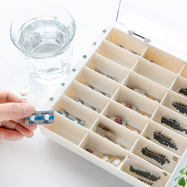 薬 カレンダー 1週間 ライフ・エイド くすり整理ボックス 1日3回分