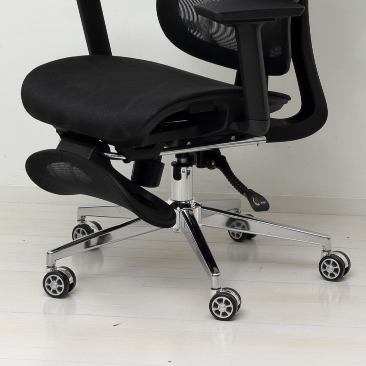 オフィスチェア 座面高47〜54cm フットレスト付き メッシュ ハイバックチェア （ デスクチェア リクライニング 無段階 フットレスト 高さ調整 3Dアームレスト ）_12