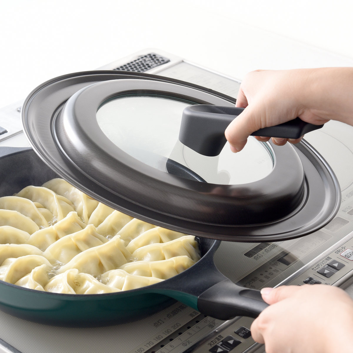 �t���C�p�� �W 26�`30cm �x���t�B�[�i �������֗��ȃt���C�p���J�o�[ ���{�� �i �t���C�p���J�o�[ �t�^ �K���X�W �X�^���h�� ���p�W �j