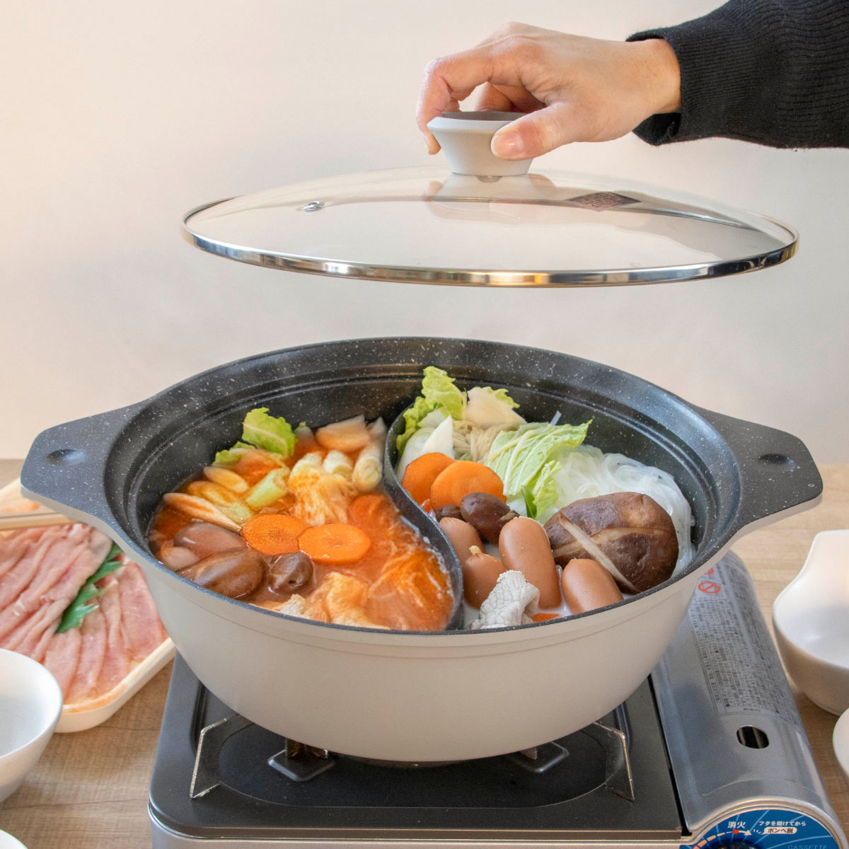 仕切り鍋 30cm IH対応 ふっ素加工AJIRAKU二味鍋 二食鍋 （ ガス火対応