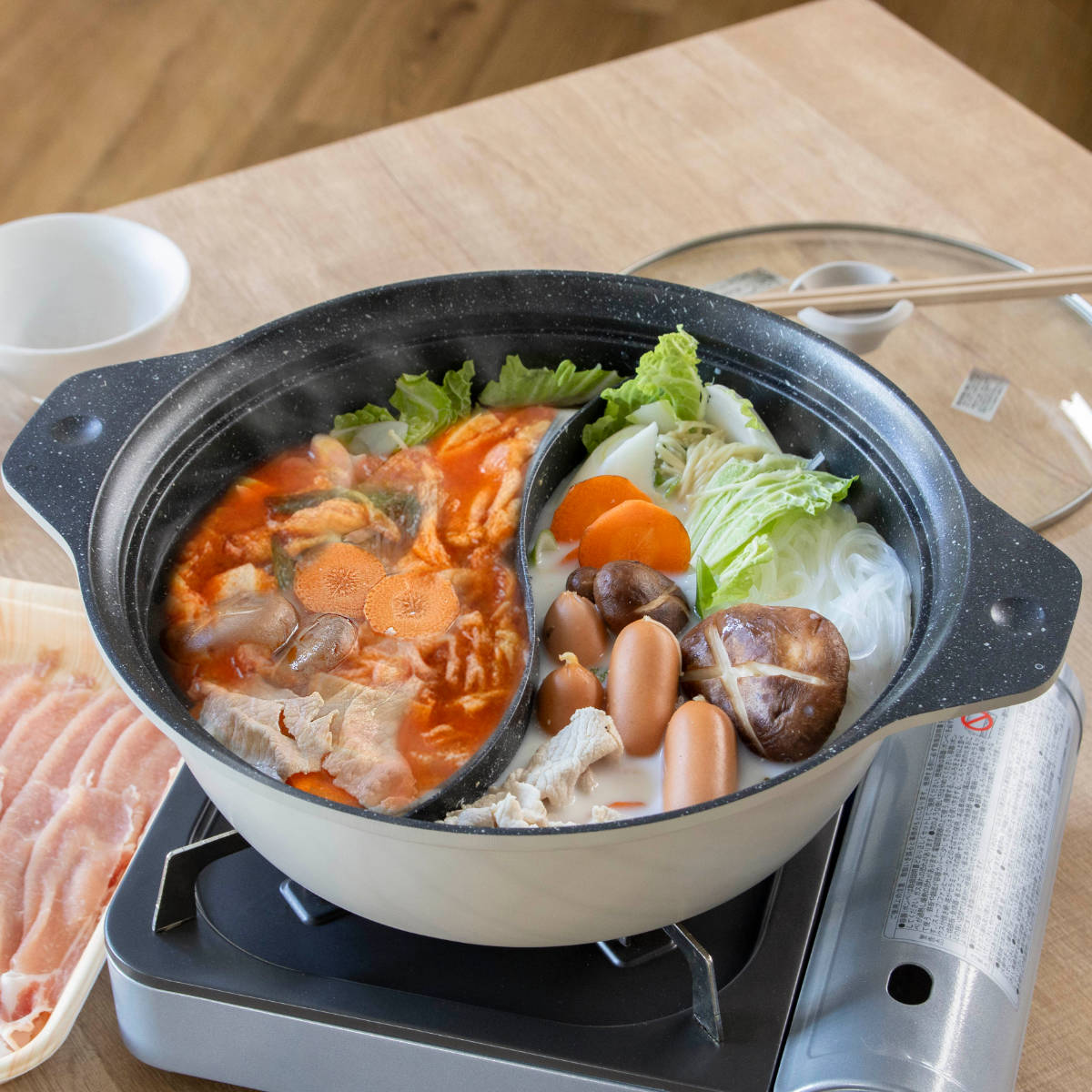 仕切り鍋 30cm IH対応 ふっ素加工AJIRAKU二味鍋 二食鍋 （ ガス火対応