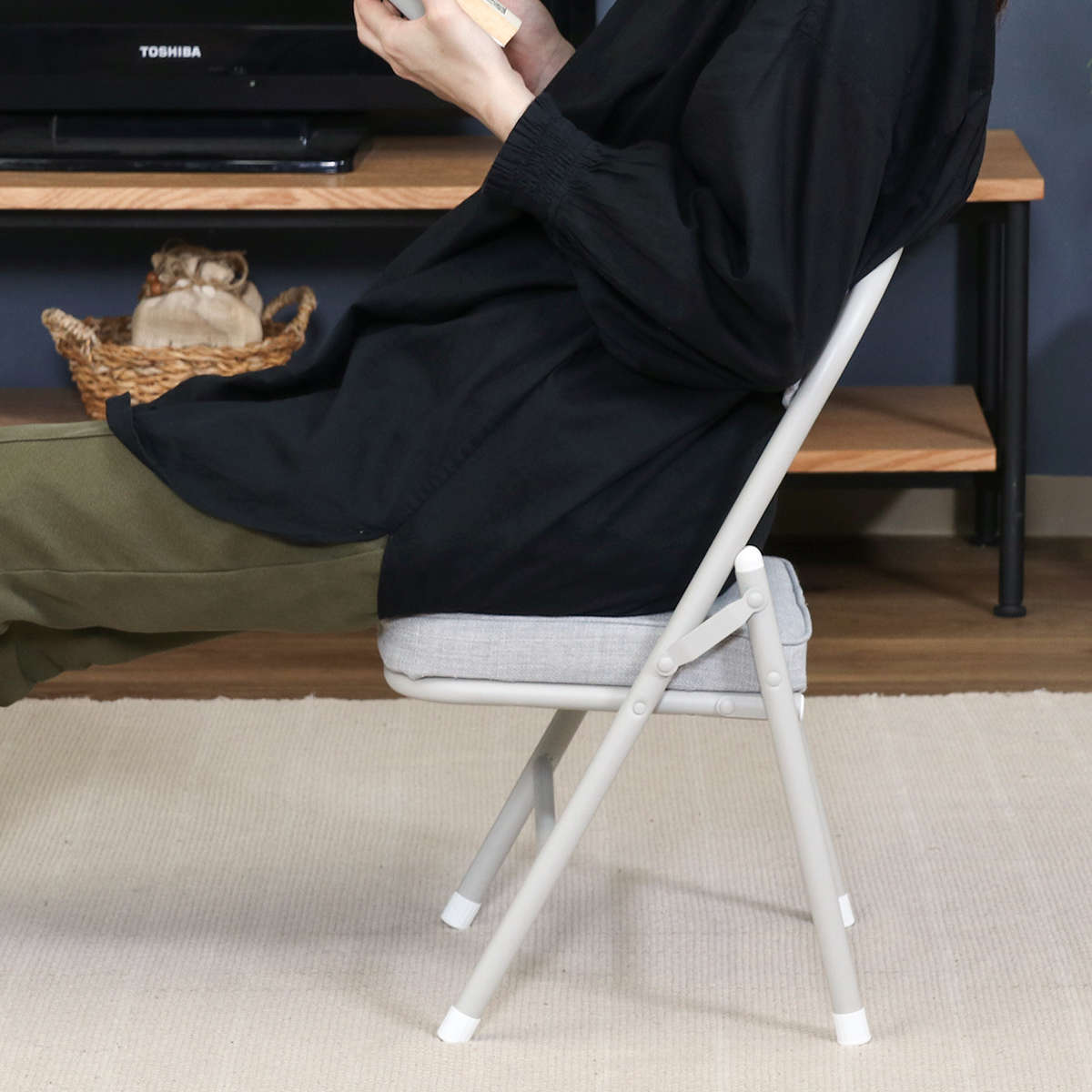 不二貿易（Fuji Boeki） 折りたたみ椅子 ロータイプ 2脚セット