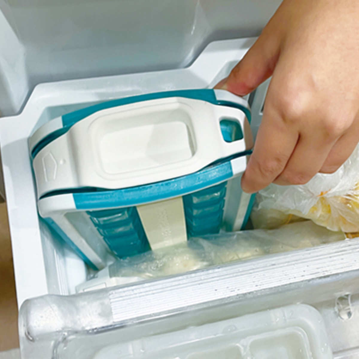 メテックス 製氷皿 ICE BREAKER アイストレー 密閉 蓋付 （ 製氷器