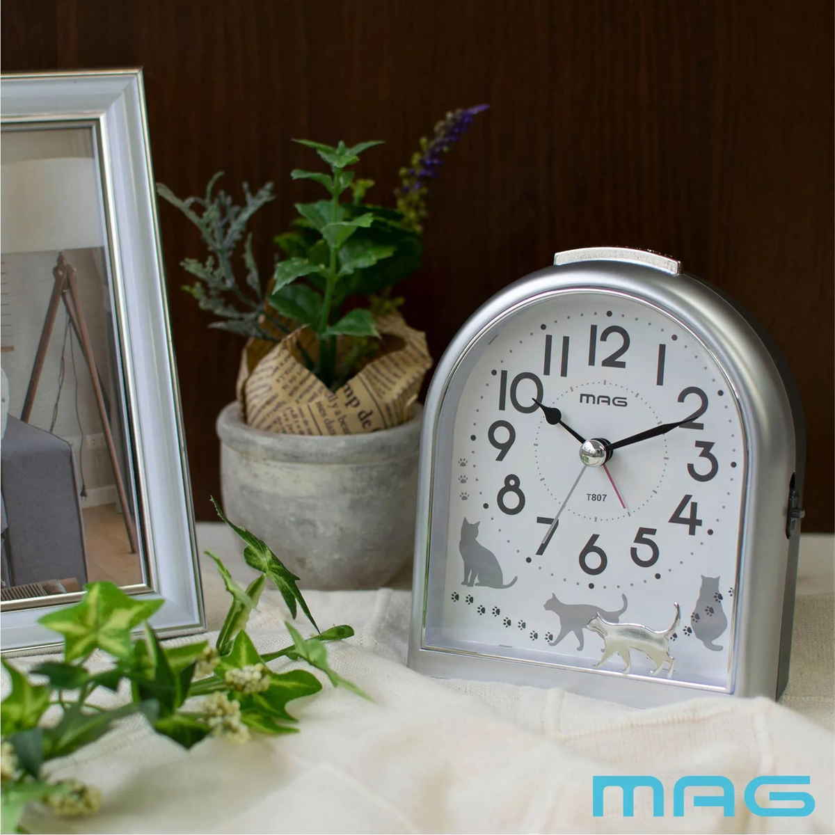 ノア精密 目覚まし時計 連続秒針 静音 ライト付き アニマル MAG