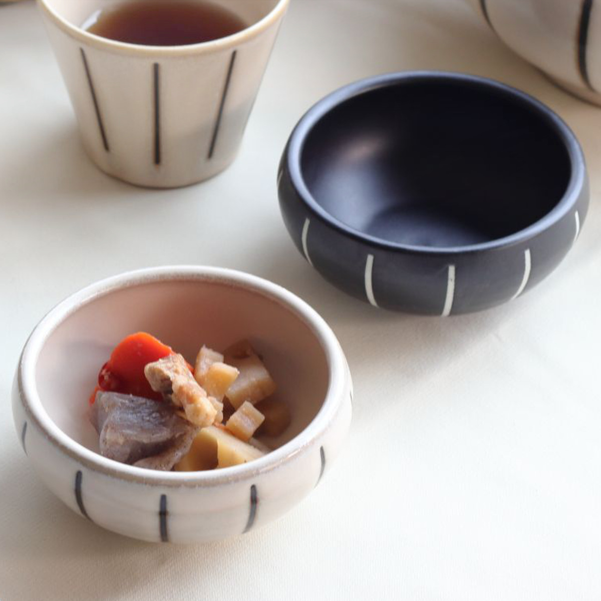 鉢 モノクロストライプ 小鉢 9.5cm （ 陶磁器 美濃焼 食洗機対応 電子
