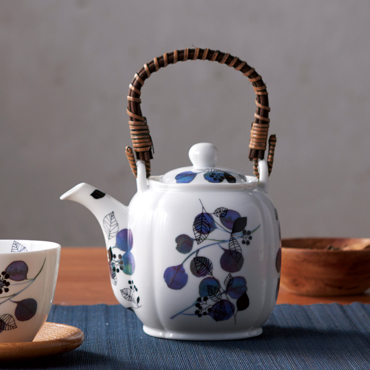 エイム 土瓶 （ ティーポット ポット お茶 緑茶 紅茶 500ml 食洗機対応 電子レンジ対応 磁器 美濃焼 日本製 ）