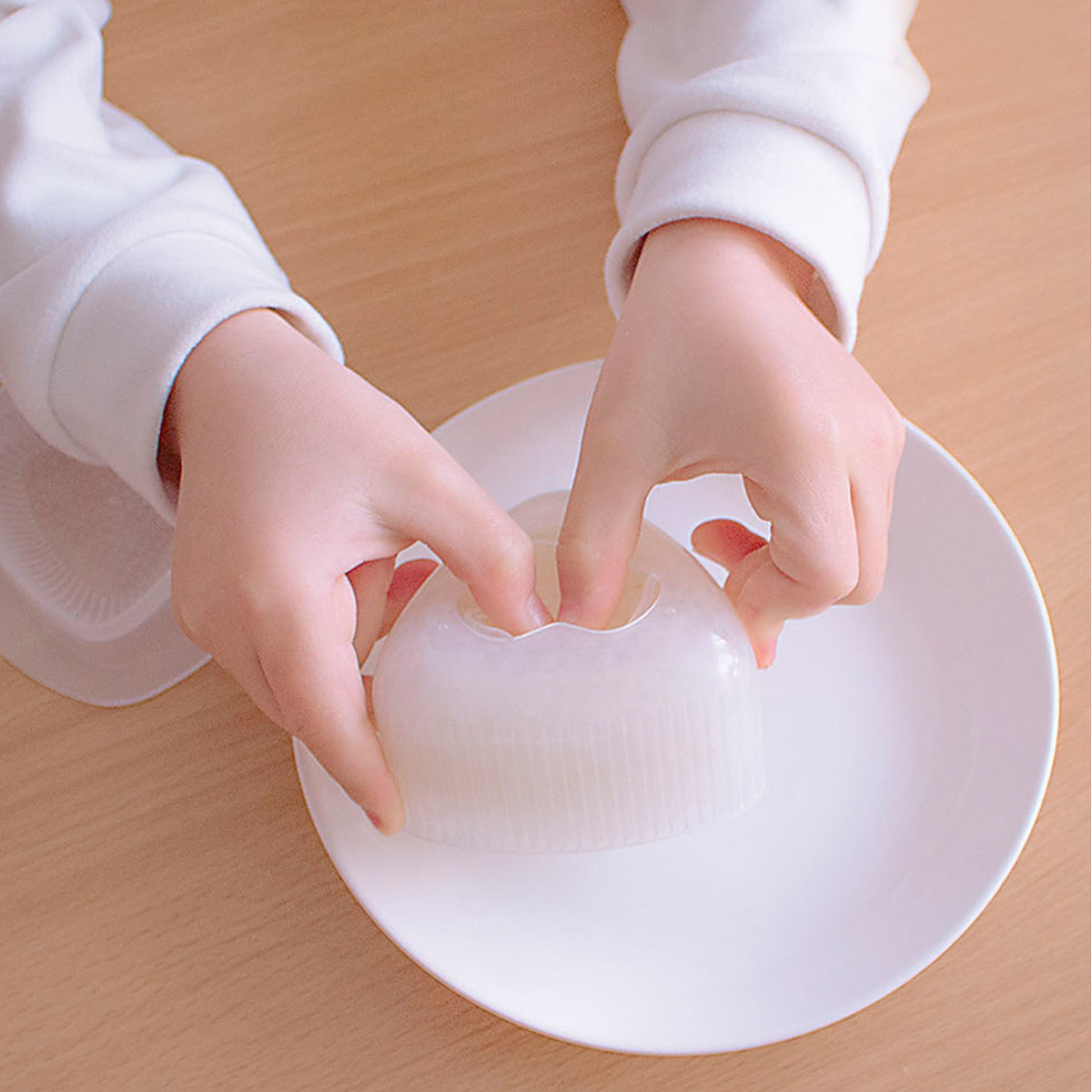 知育玩具 おうちモンテ さんかくおにぎり ( 子供用 おにぎり型 モンテッソーリ 知育教材 おうち知育 お手伝い 知育 子供 3歳以上 )