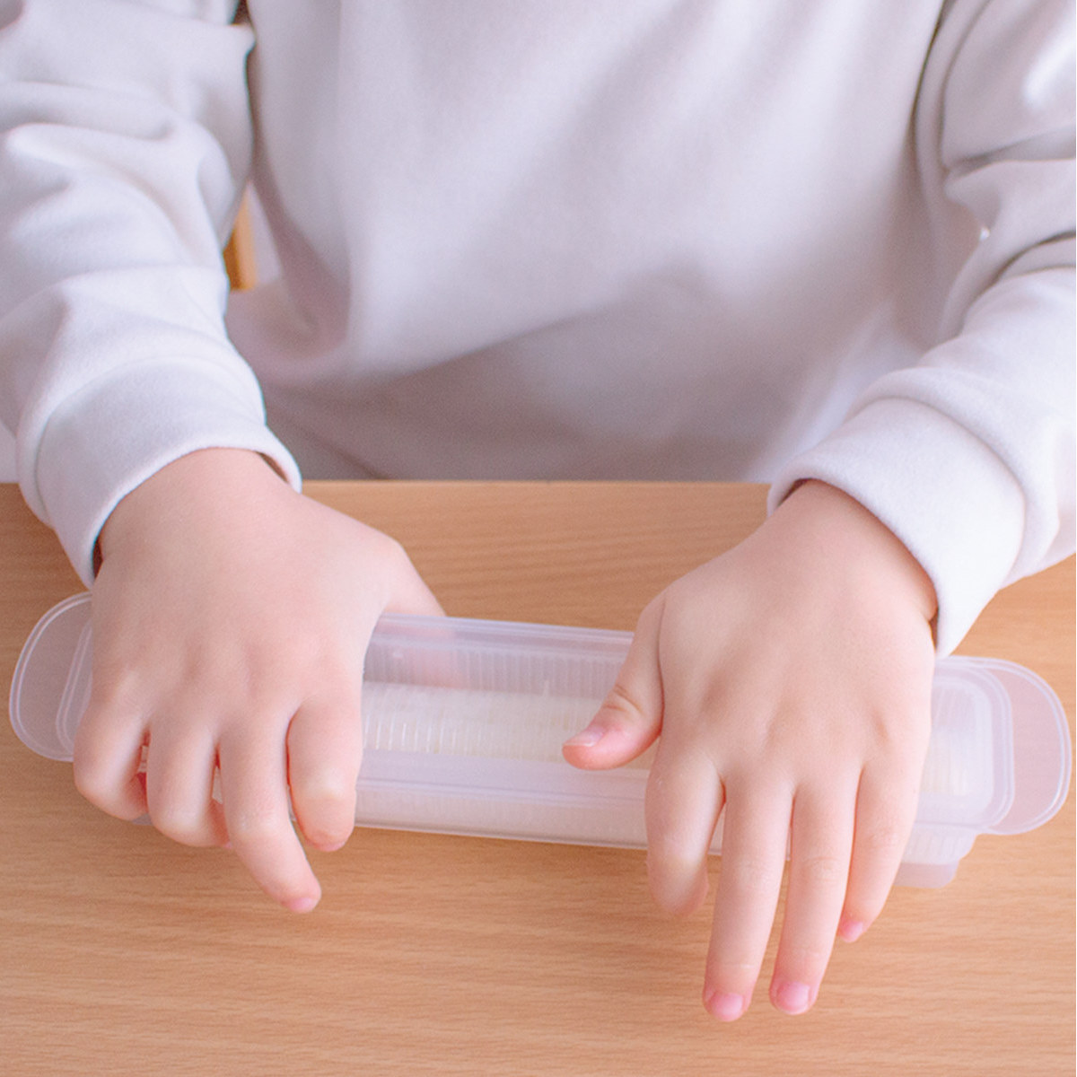 知育玩具 おうちモンテ ほそまきおにぎり ( 子供用 おにぎり型 細巻き モンテッソーリ 知育教材 おうち知育 お手伝い 知育 子供 3歳以上 )