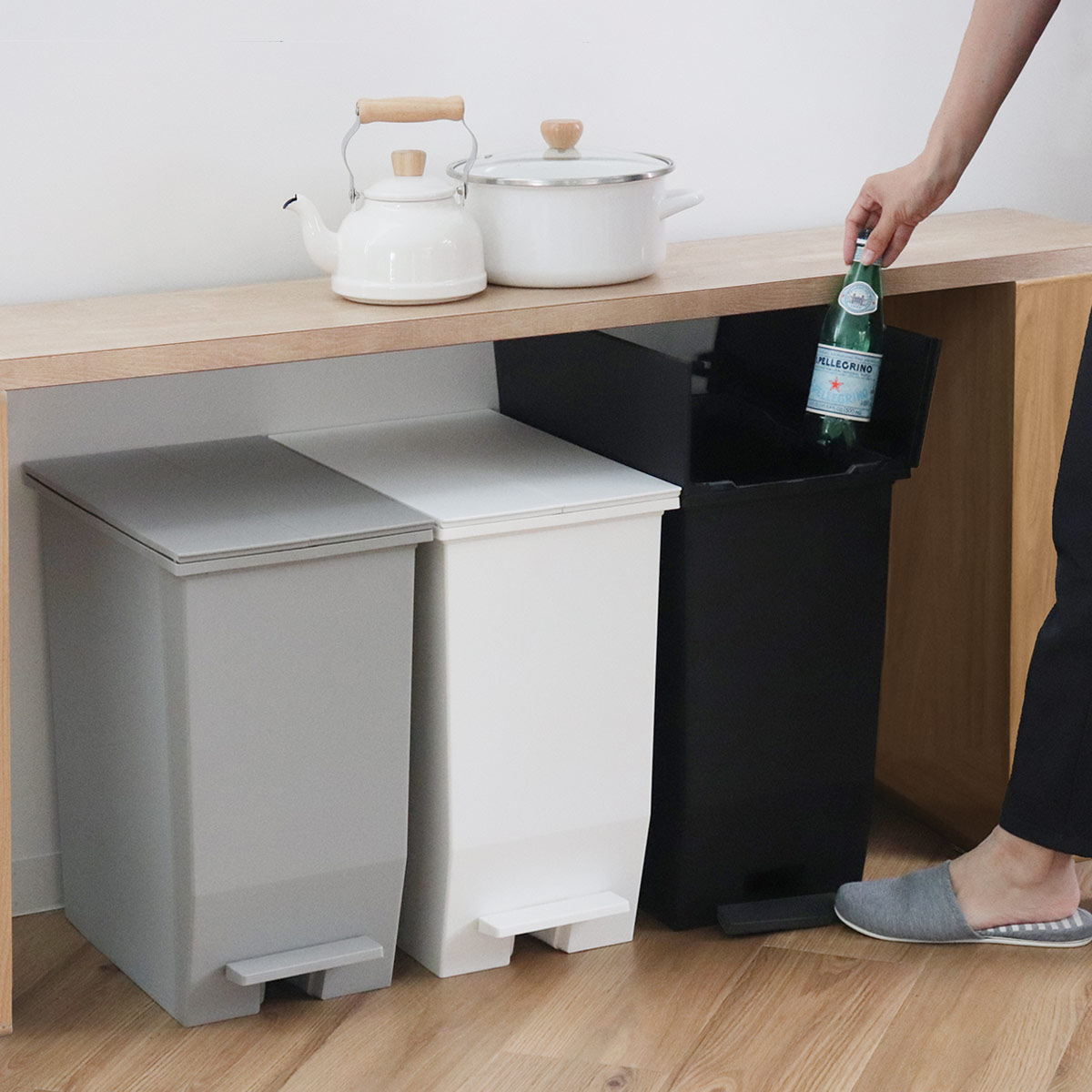 RISU（リス） 特典付き ゴミ箱 45L SOLOW ペダルオープンスリム 色違い