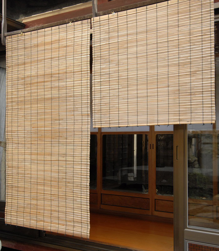 外吊り 室外 屋外 オーニング 縁側 庭 冷房効果アップ 冷房費を抑制 夏の遮熱対策 蒲芯 がましん インテリアカタオカ ヤフ 店