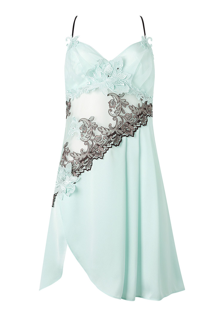 サルート（SALUTE） ワコール 32グループ 32G ランジェリードレス M/L