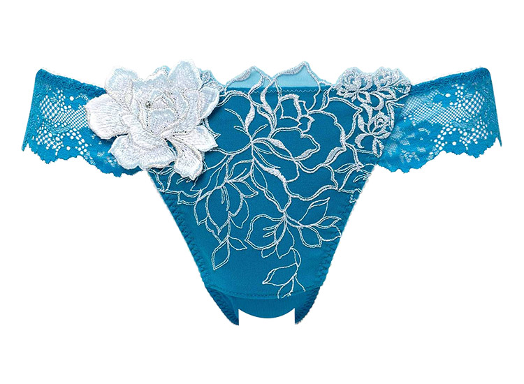 新作サルート 17グループ　未使用品 サルート（SALUTE） ワコール 17グループ 17G ブラジャー単品 Real Up