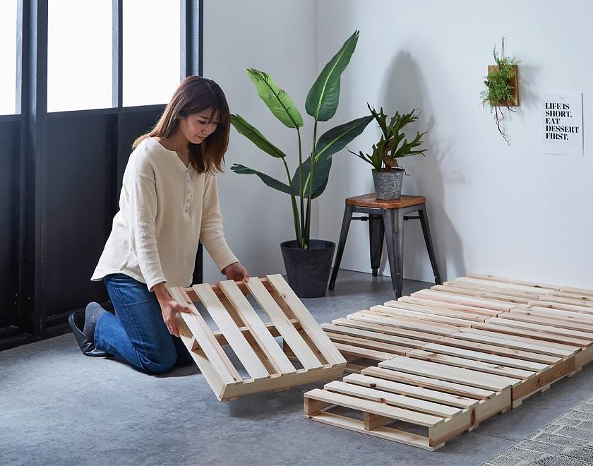 並べるだけで簡単に作れるパレットベッド。
