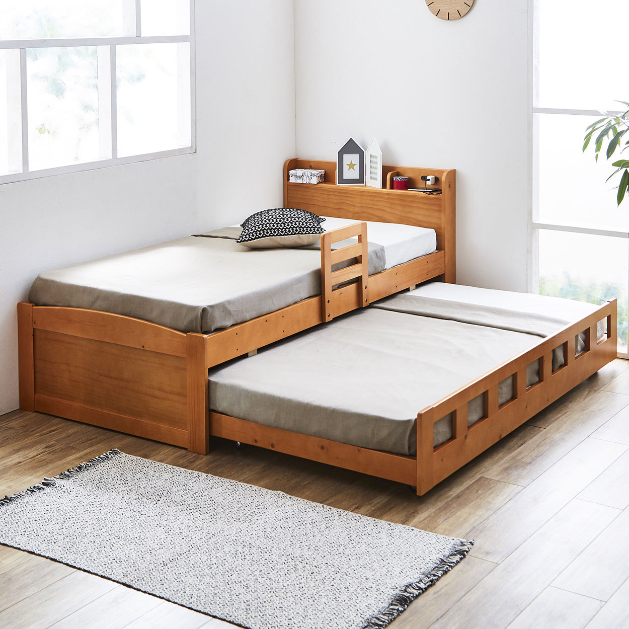親子ベッド 2段ベッド シングル 木製 すのこ 棚付き 可動式サイドガード コンセント 低ホルムアル...