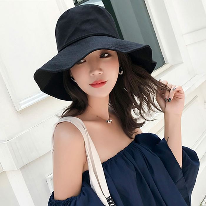 大きい帽子 ストラップ付き 黒 レディース ハット 美シルエット 小顔効果 UVカット あご紐 調整可能 折りたたみ 送料無料 |  | 01