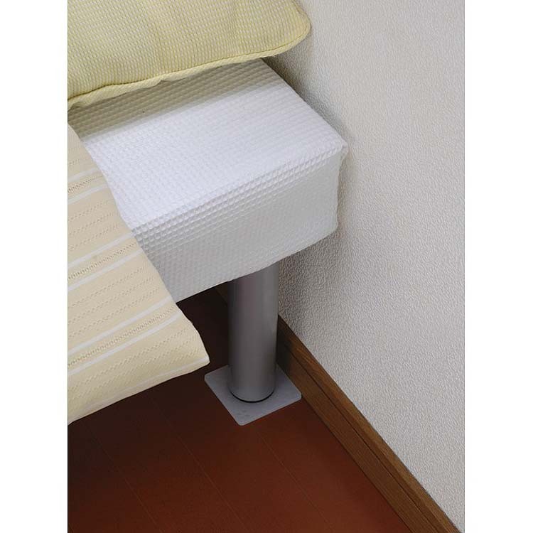 マットシリコンしりこんマットソファーいすマットしりこんマットしりこんマットマットソファーがズレにくいシリコンマット4枚入下村企販 