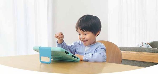 タブレット端末子ども用キッズタブレット3歳以上FireキッズモデルAmazonえほん・ずかんひらがな・すうじ・えいごアクセス設定使いすぎ防止FireHD10キッズモデル(10インチ)対象年齢3-6歳キッズコンテンツが1年間使い放題 