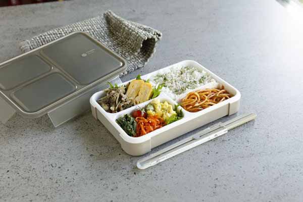 コンパクト弁当箱おしゃれワンプレート設計かばんに入れやすいシービージャパンCBJ抗菌仕様縦置きFOODMAN薄型ランチボックス汁漏れ防止薄型弁当箱抗菌フードマン600 