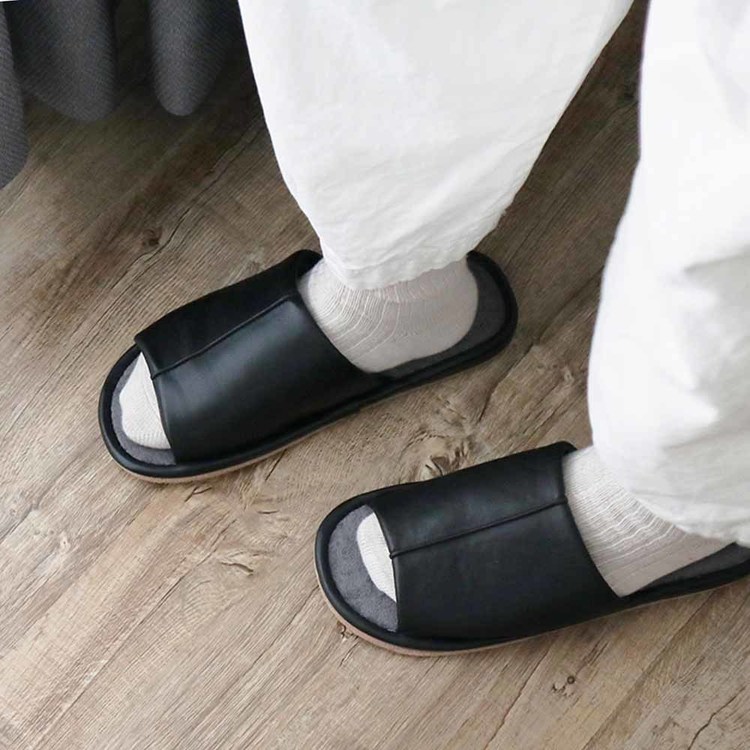 スリッパ室内履きレザー調レザーシンプル男女兼用フォーマルおしゃれ無地プレゼントレザー調外縫いスリッパ朝倉商会 