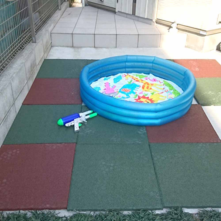 ラバーマット安全対策防草対策ズレ防止ガーデン公園カーポート弾力性セーフティジョイントラバーマットプロテック 