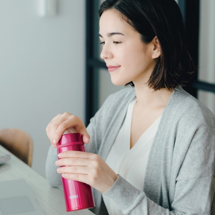 2022年のクリスマスの特別な衣装 サーモス THERMOS マグボトル パールホワイト 480ml 真空断熱ケータイマグ スクリュータイプ JNW-480  PRW discoversvg.com