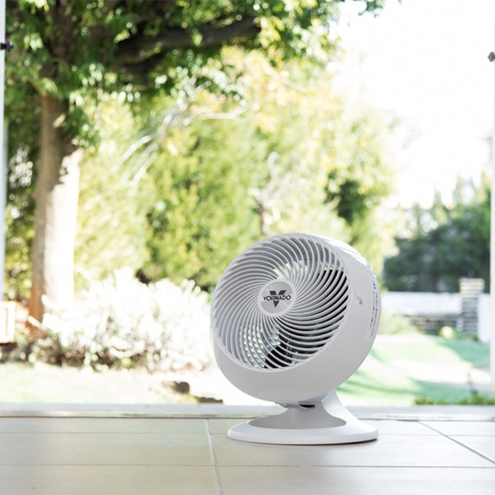Vornado サーキュレーター ホワイト　ボルネード ボルネード サーキュレーター 660-JP ホワイト 扇風機 静音 首