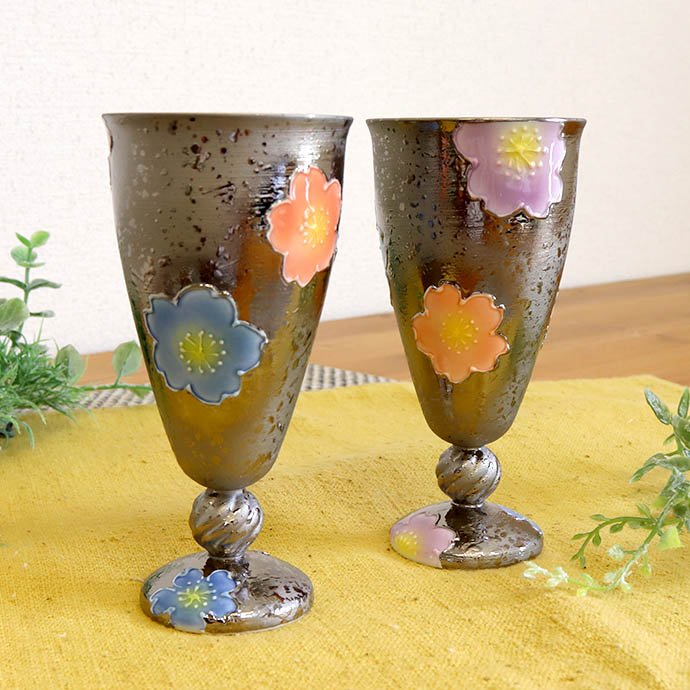 最終値下げ美品 ナカヤマ陶器ペアワインカップ ワイングラス希少 四君子２点セット 美品 ナカヤマ陶器 ペアワインカップ ワイングラス 希少 四君子