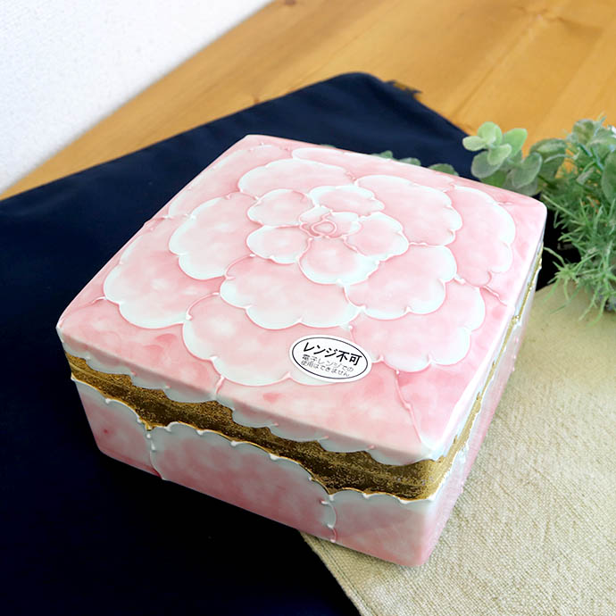 ブランド登録なし 有田焼文山窯陶製ケース 日本製 有田焼 牡丹 手描き いっちん 13.7cm角 陶箱 ゴールド シルバー お菓子箱 重箱 和菓子  お茶 さくら : IRODORI Yahoo!店 - 通販 - Yahoo!ショッピング