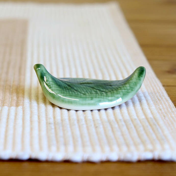 瀬戸焼 織部 木の葉 箸置き 3個セット 4.3×5.5cm 日本製 陶器