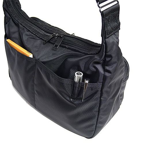 ポーター　フラッシュ　未使用　黒　ショルダーPORTER　吉田カバン PORTER ポーター フラッシュ ショルダーバッグ 689-05940 吉田