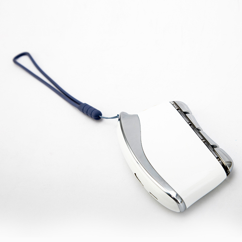 EMS複合美顔器 リフトアップ フェイス・マッサージ シルバー 楽天市場】現役エステティシャン manarougeオーナー 山本監修 美顔器